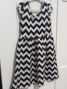 George Black & White Chevron Sleeveless Dress